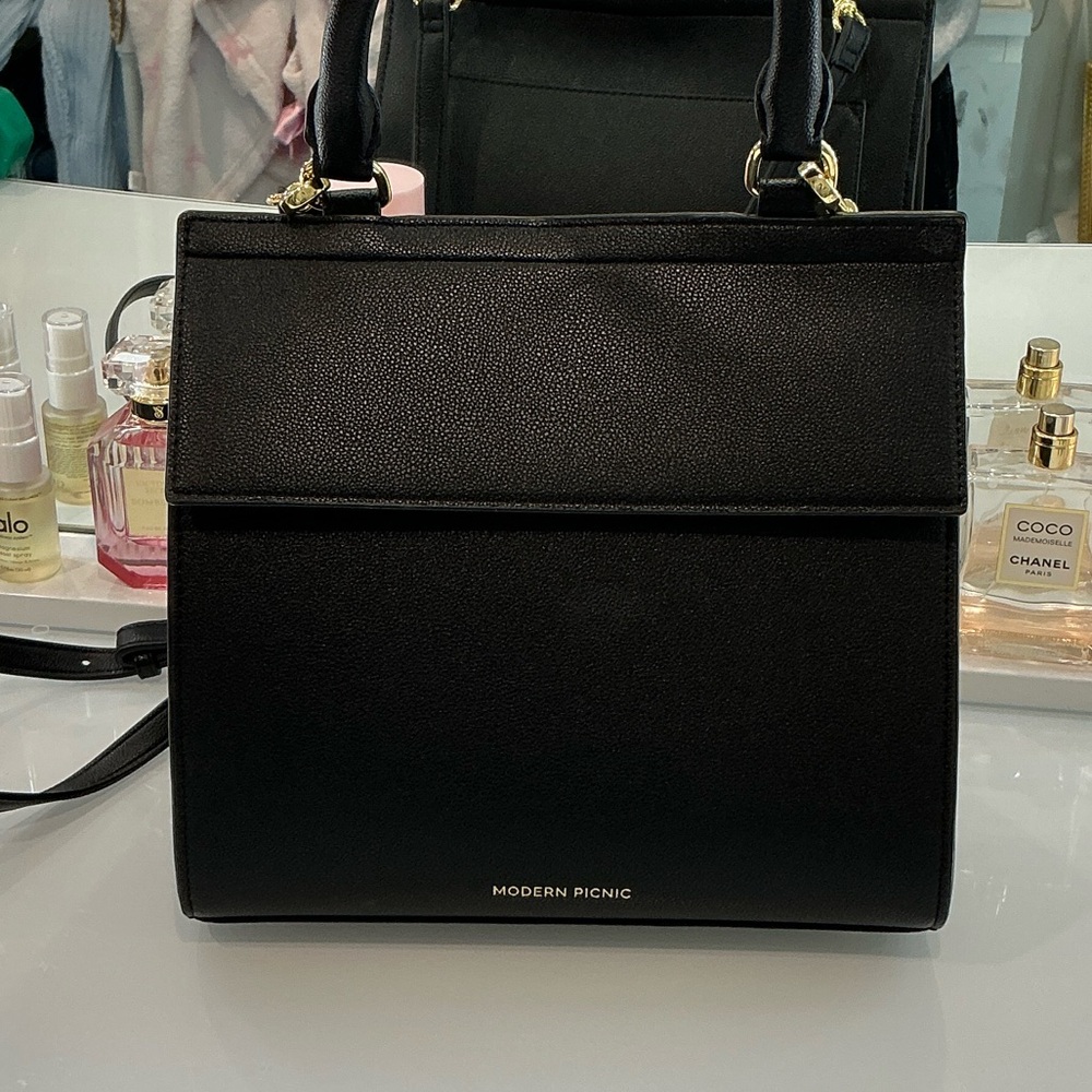 Modern Picnic Black Lunch Box